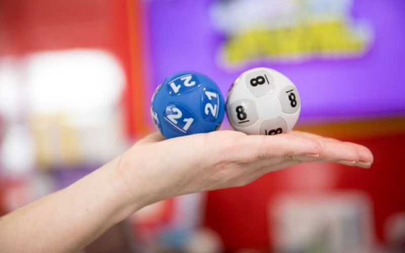 Trò chơi thẻ bài cấp độ 33Win với phần thưởng hậu hĩnh - 33Win